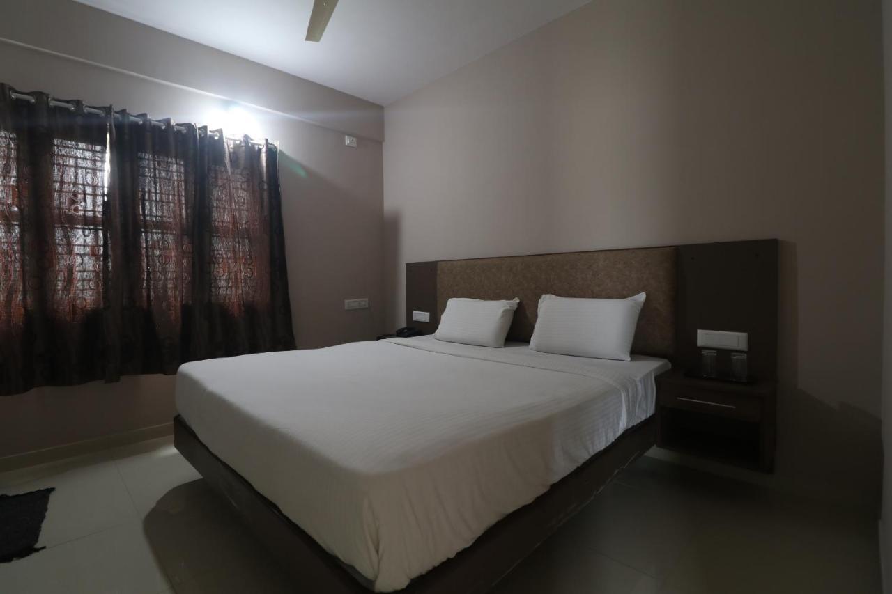 Collection O 84214 Ivory Petals Service Hotel Bangalore